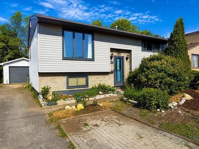 House for sale in Thunder Bay, Ontario