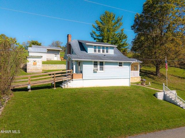 House for sale in Everett, Bedford County