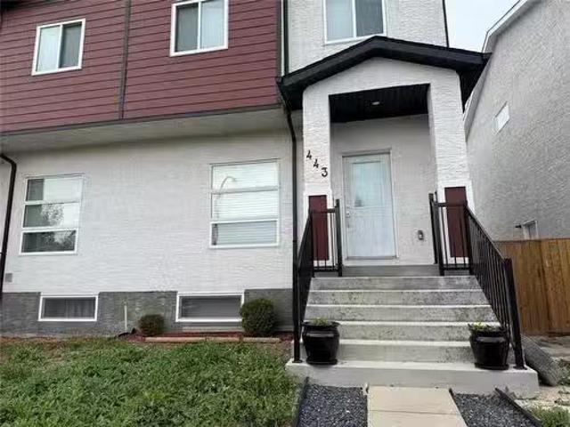 House for rent in East St. Paul, Manitoba