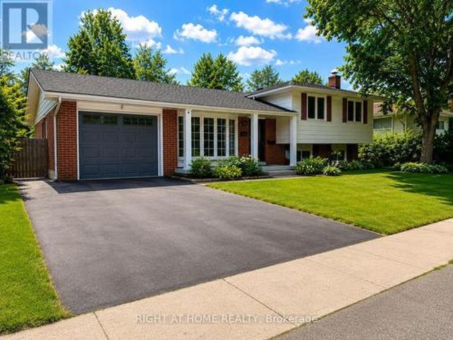 House for sale in Burlington, Ontario