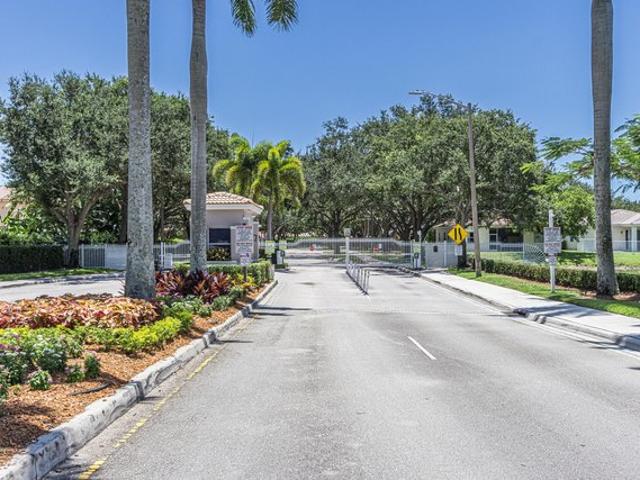 House for sale in Coconut Creek, Florida