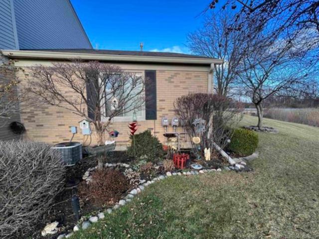 Condo for sale in Clinton Township