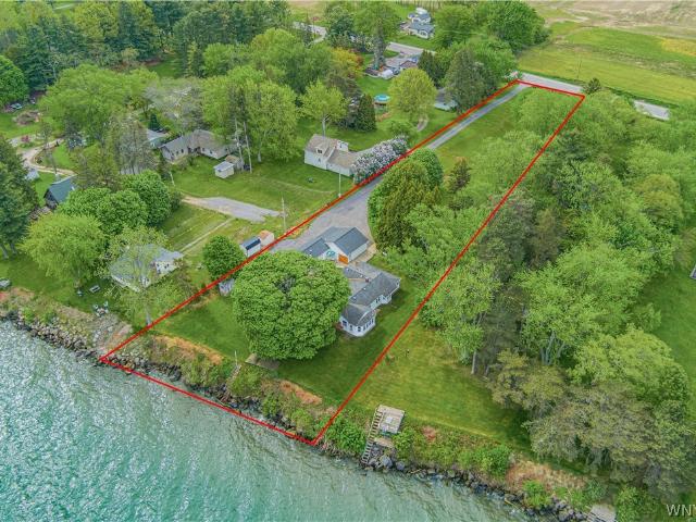 House for sale in Niagara, New York
