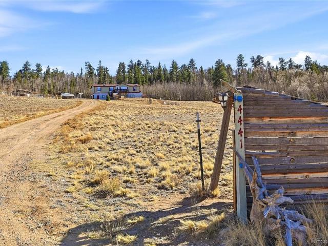 House for sale in Hartsel, Colorado