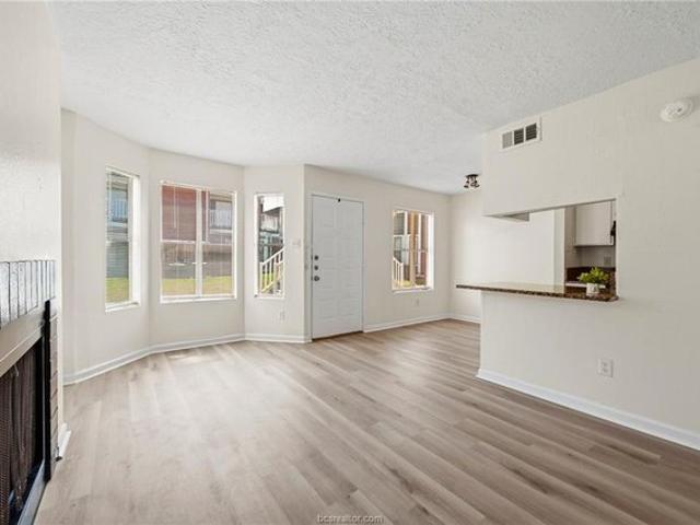 Condo for sale in Bryan, Brazos County