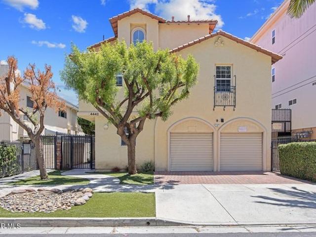 Townhouse for sale in Sherman Oaks Neighborhood Council District, Canoga Park