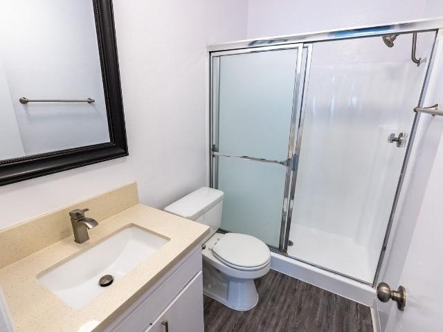 Apartment for rent in Canoga Park, California