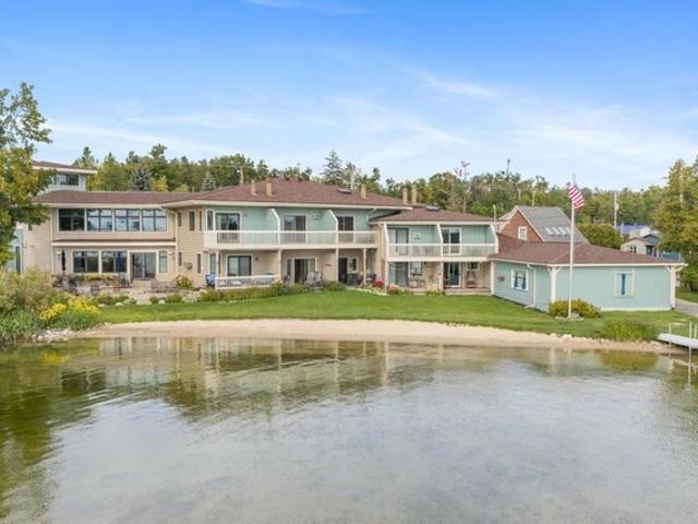 Condo for sale in Alanson, Michigan