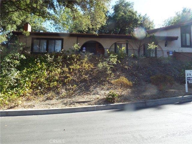 House for sale in Lake Encino, Los Angeles