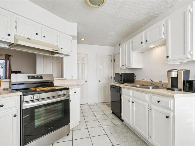 Condo for sale in Metairie, Louisiana