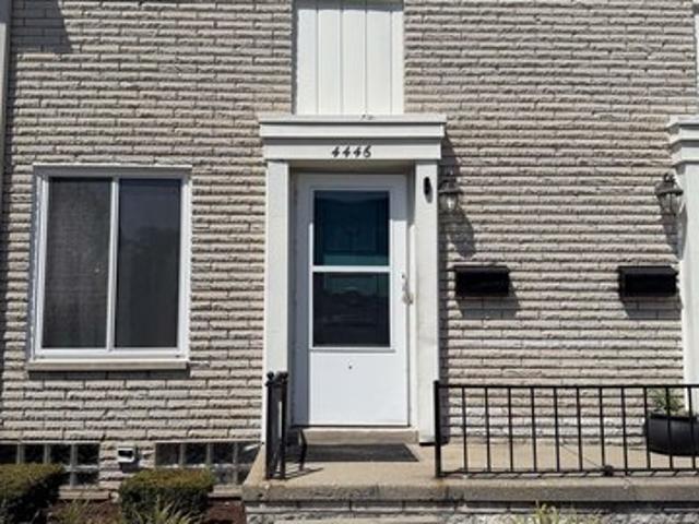 Townhouse for sale in Sterling Heights, Michigan