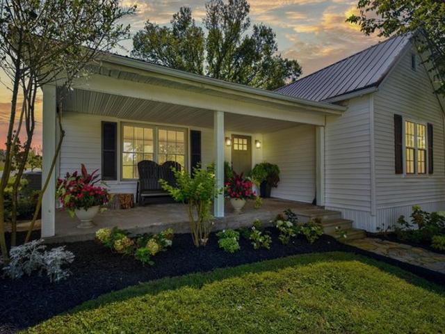 House for sale in Owingsville, Bath County