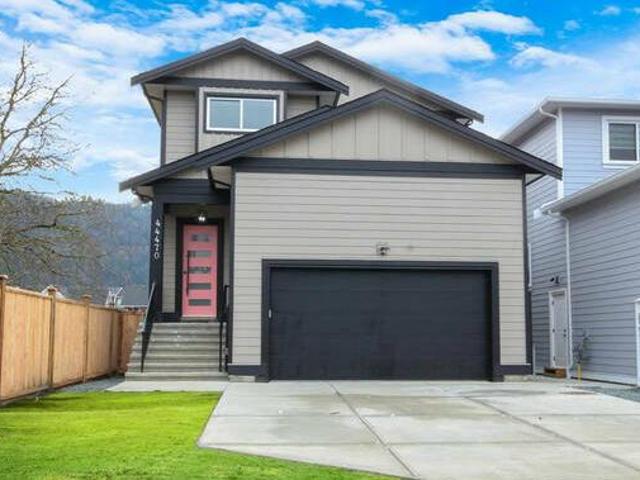 House for sale in Abbotsford