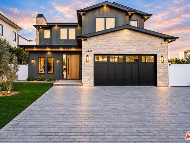 House for sale in Studio City Neighborhood Council District, Canoga Park