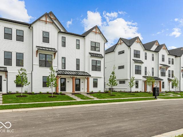 Townhouse for sale in Brownsburg, Indiana