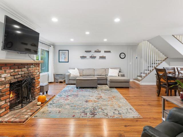Townhouse for sale in Simi Valley
