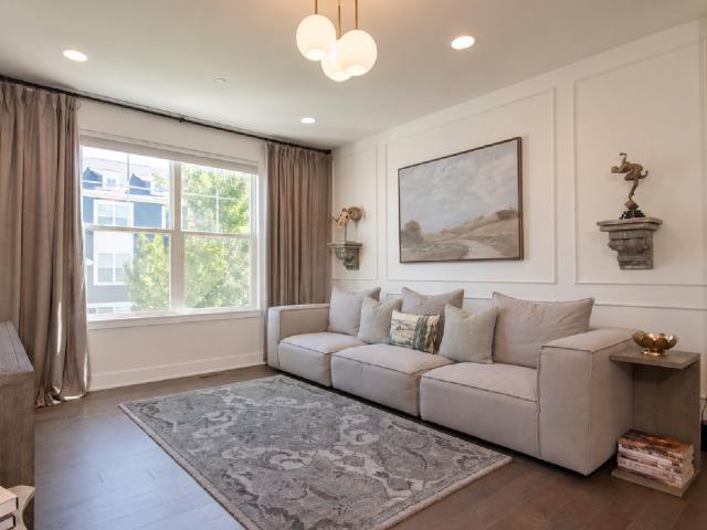 Townhouse for sale in La Grange, Cook County