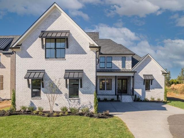 House for sale in Gallatin, Middle Tennessee
