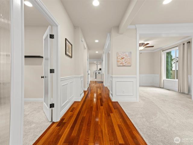 House for sale in Enumclaw, King County