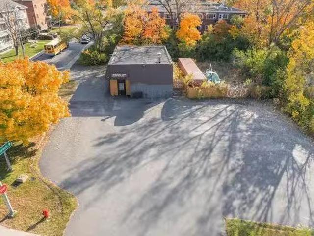 House for sale in Dorval, Quebec