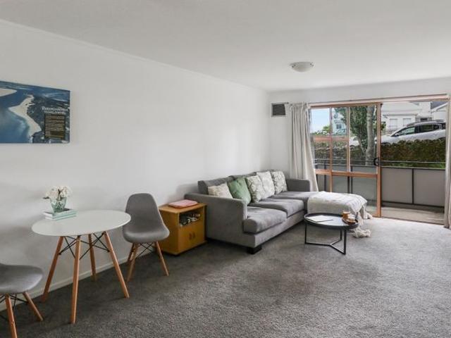Apartment for rent in Balmoral, Oroua County