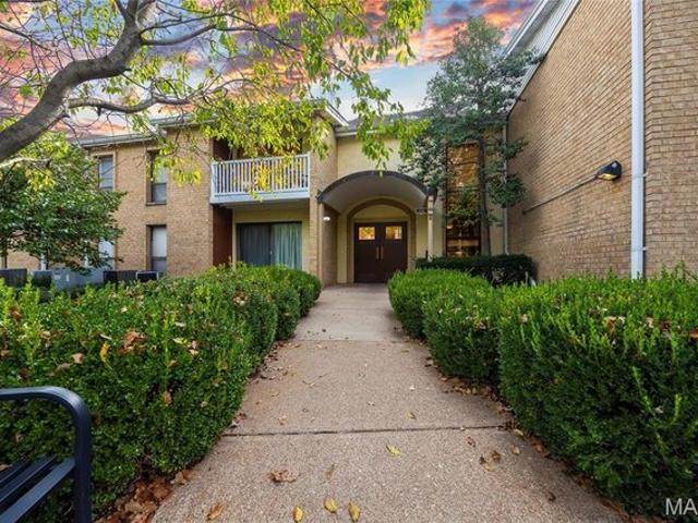 Condo for sale in Kirkwood, Saint Louis County