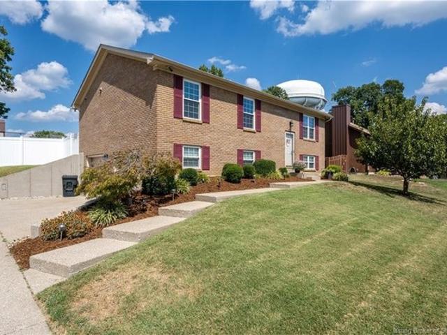House for sale in New Albany, Indiana