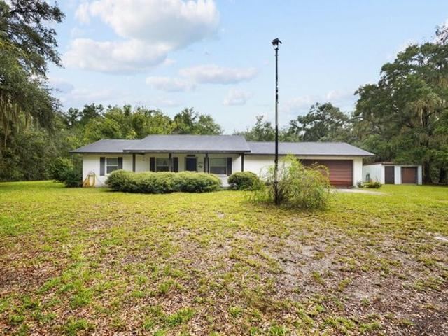 House for sale in Dixie, Florida