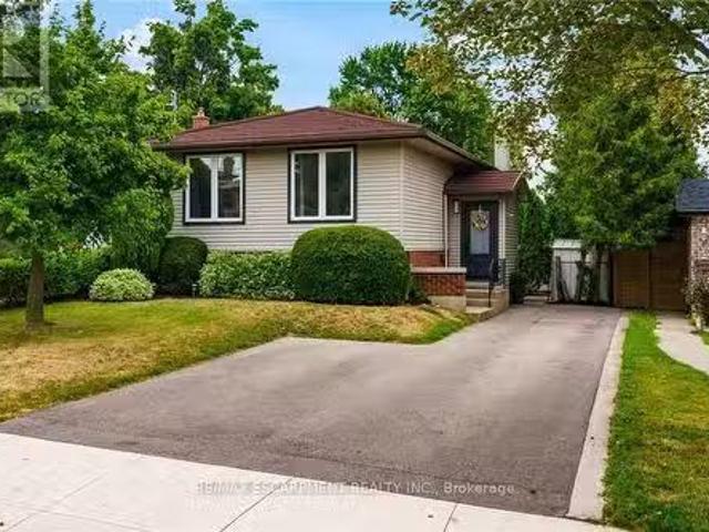 House for sale in Ancaster, Ontario