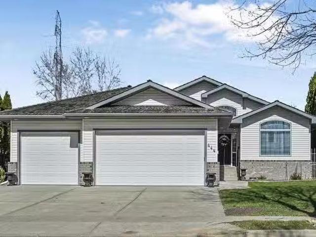 House for sale in Fort Saskatchewan, Alberta