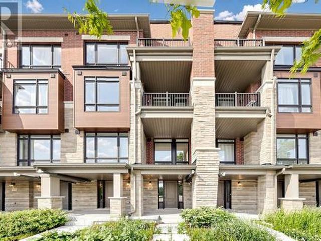 Townhouse for sale in Durham, Ontario