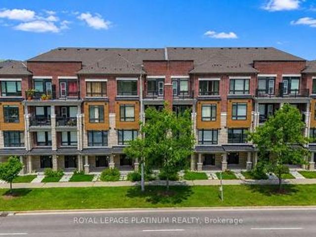 Townhouse for sale in Durham, Ontario