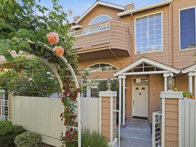 Townhouse for sale in Palo Alto, California