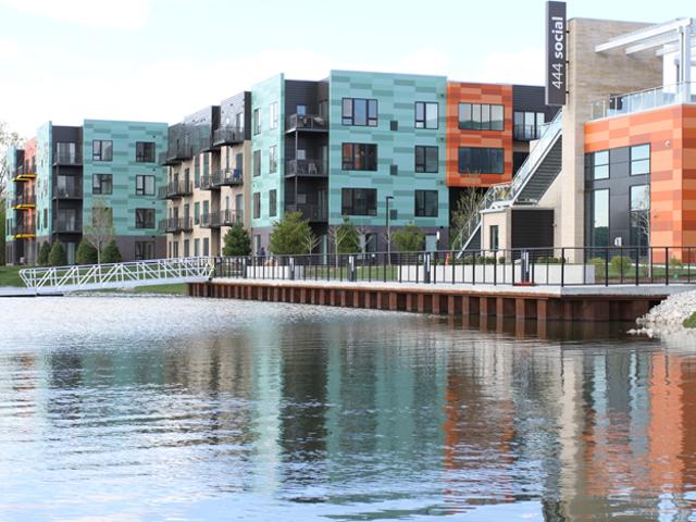Apartment for rent in Lincolnshire, Lake County