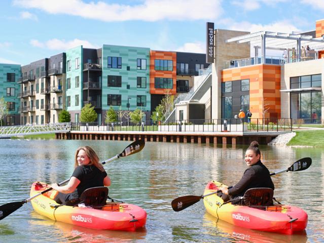 Apartment for rent in Lincolnshire, Lake County