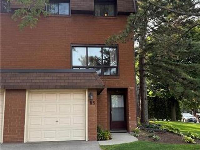 Townhouse for sale in Gilkson, Hamilton