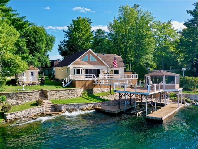 House for sale in Alexandria Bay, New York
