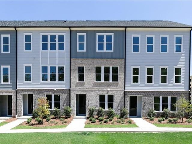 Townhouse for sale in Chamblee, Georgia