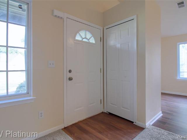 House for sale in Dearborn Heights, Michigan