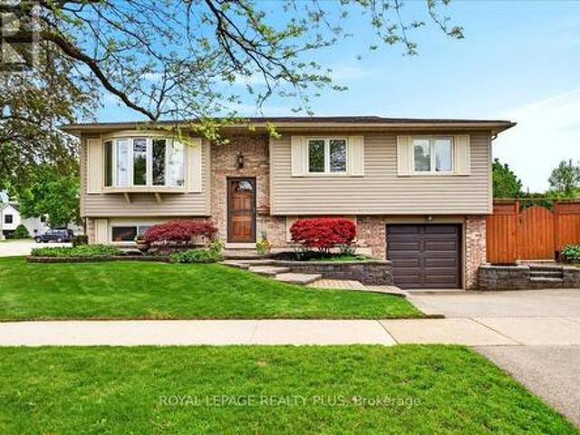 House for sale in Burlington, Ontario