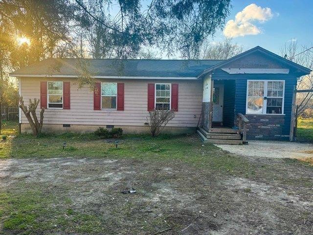 House for sale in Cottonwood, Alabama