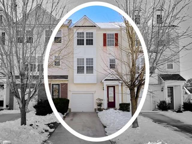 Townhouse for sale in California, Maryland
