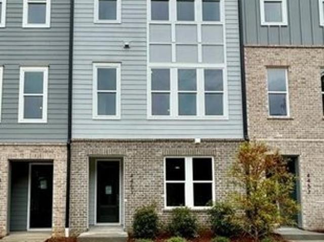 Townhouse for sale in Chamblee, Georgia