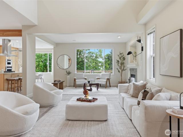 House for sale in Bellevue, Washington