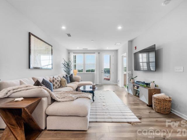 Condo for sale in Catawba, North Carolina