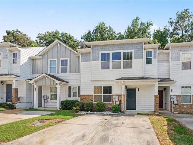 Townhouse for sale in Tucker, DeKalb County