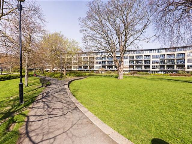 Apartment for sale in Bluebell, North Tipperary