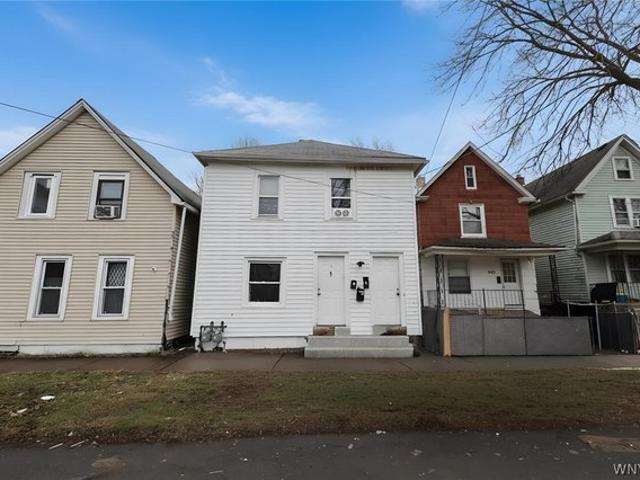 House for sale in Niagara, New York