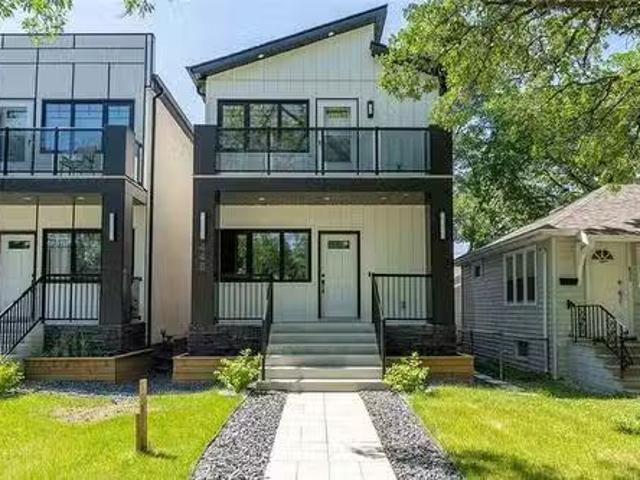 House for sale in East St. Paul, Manitoba