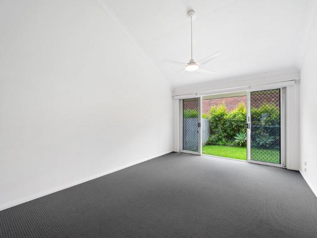 Townhouse for rent in Stafford, Greater Brisbane